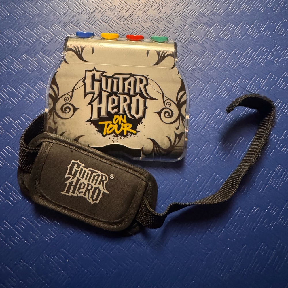 Guitar Hero on Tour Nintendo DS with Grip - NO GAME!
